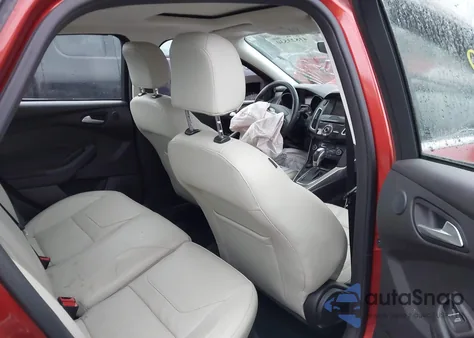 2018 Ford Focus Titanium из США, поврежденный, VIN 1FADP3J20JL280698